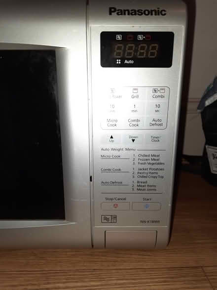 Photo of free Panasonic NN-K189M 700W Microwave Oven (Earlsdon CV5) #2