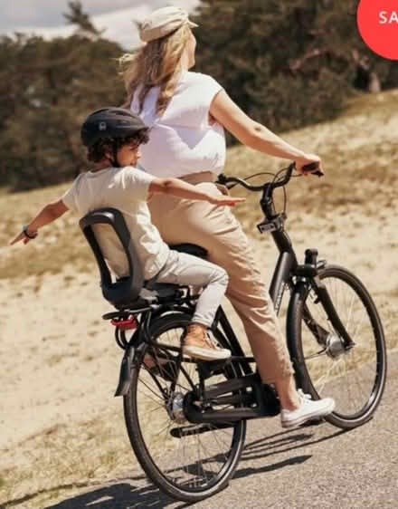 Photo of A rear bike seat for older kids (King George's Park: SW18 4) #1