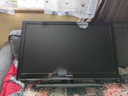 Photo of free Samsung 43" TV (Uphill BS24) #1