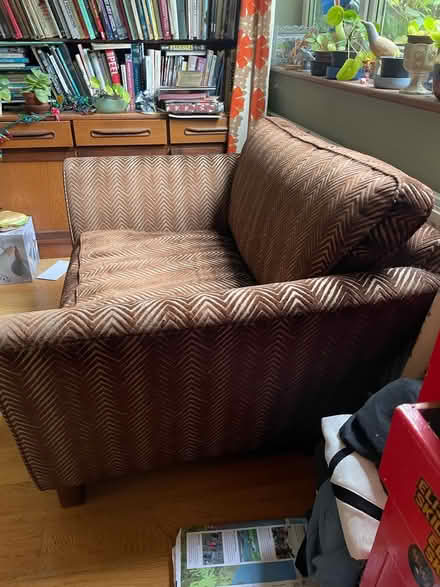 Photo of free Love seat /small sofa (SE19) #2