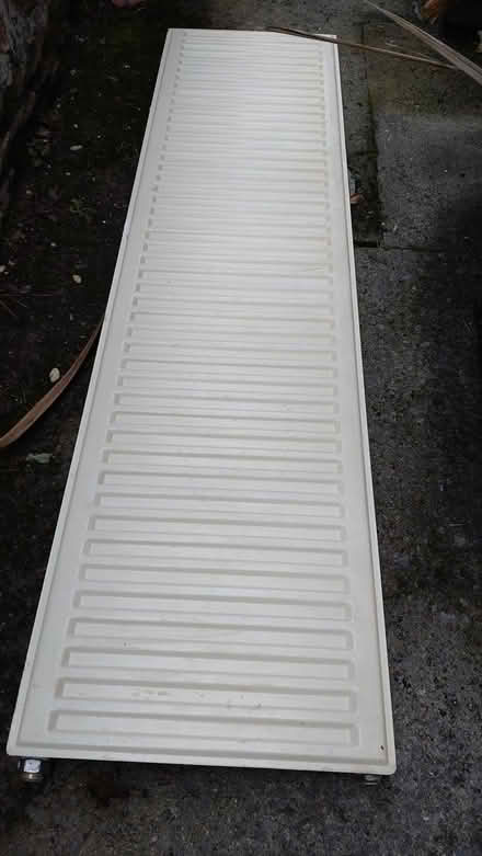 Photo of free Radiator, single panel, 1600x400 (paignton, near big tree) #1
