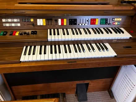 Photo of free Organs in mint condition (PE1 Peterborough) #2