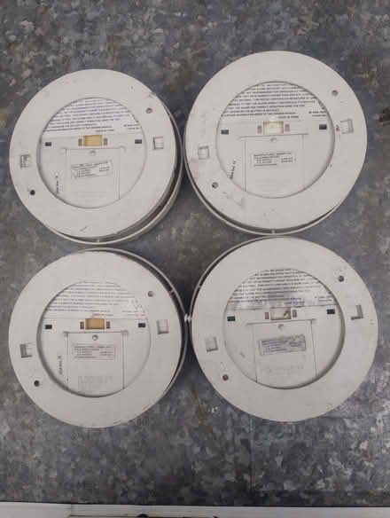Photo of free 4 x Kidde smoke alarms (Amersham Common HP7) #2
