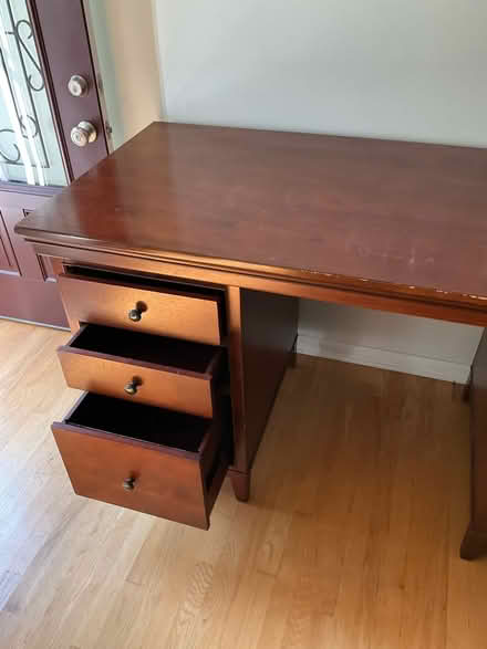 Photo of free Project desk (Wheaton) #3