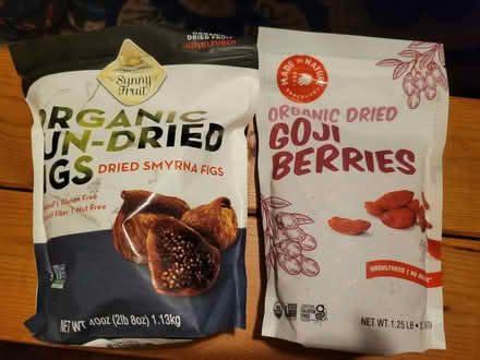 Photo of free Dates and goji berries (Stedwick) (Montgomery Village (Stedwick)) #1