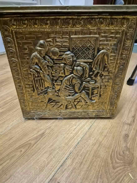 Photo of free Gold coloured chest/box (Copnor, PO3) #4