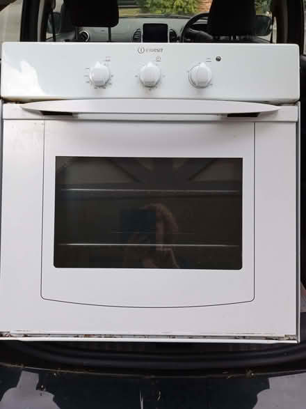 Photo of free Indesit oven (Elvaston Meadows DE72) #1