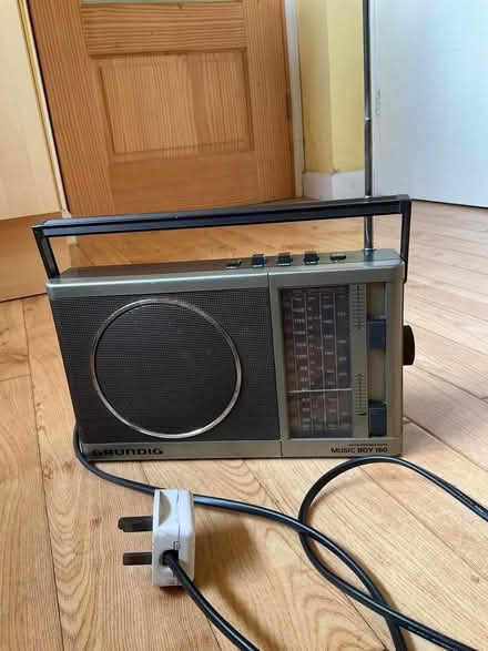 Photo of free Transistor Radio (Mains or Battery) (Coalpit Heath BS36) #1