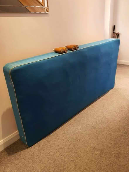 Photo of free Sprung single divan base, 3ft (Bolton le Sands LA5) #1
