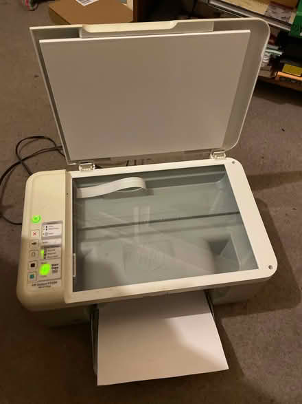 Photo of free Hp printer - seems to be working (SE19) #2