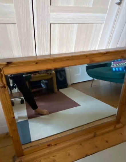Photo of free Mirror (Streatham Hill) #3