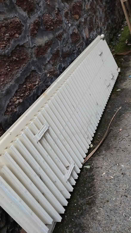 Photo of free Radiator, single panel, 1600x400 (paignton, near big tree) #2