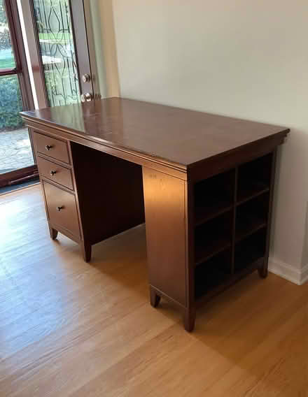 Photo of free Project desk (Wheaton) #2