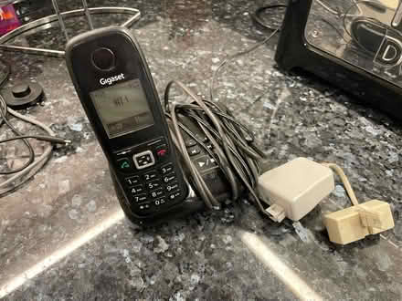 Photo of free Wireless Landline w/ Ans Machine (TW10) #1