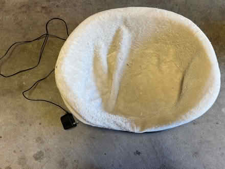 Photo of free heated cat bed (near Stoneridge Mall) #1