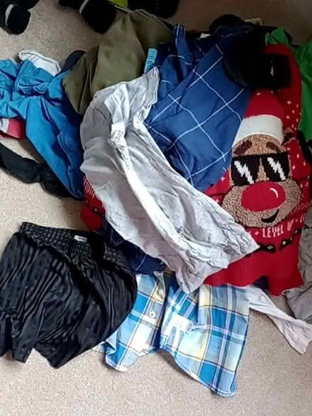 Photo of free Kids clothes 7 to 8 yrs (Barnard's Green WR14) #1