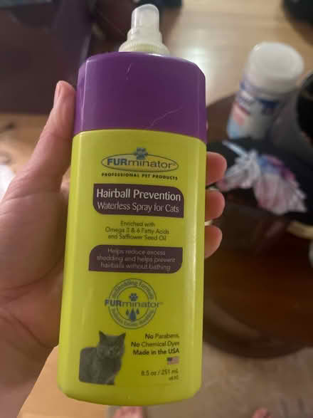 Photo of free Furminator hairball prevention (19809) #1