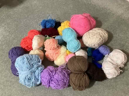 Photo of free Wool oddments (Thurton NR14) #1