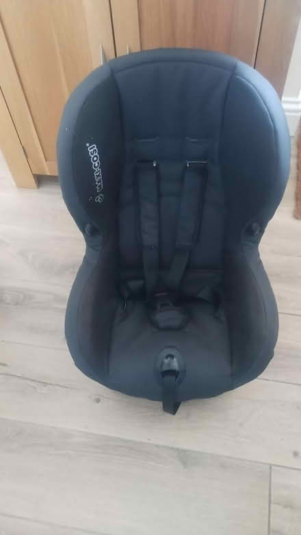 Photo of free Newborn and infant car seat (Orpington) #1