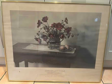 Photo of free gold picture frame (Garsington OX44) #1