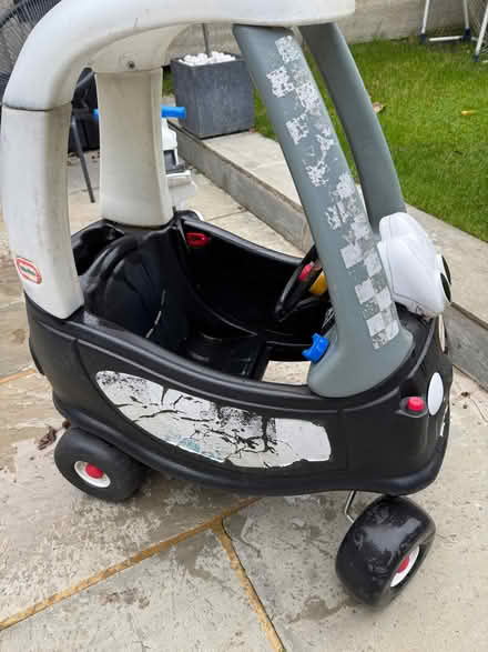 Photo of free Little Tikes - children’s Police car (Buckhurst Hill IG9) #1