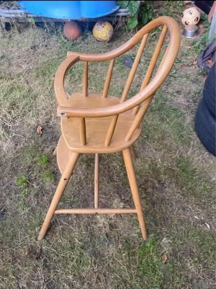 Photo of free Baby chair (Cricklewood) #1