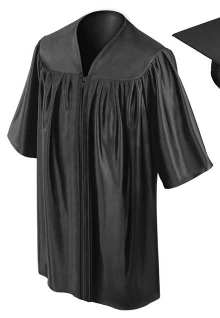 Photo of Graduation gowns/robes (Manor Park) #1