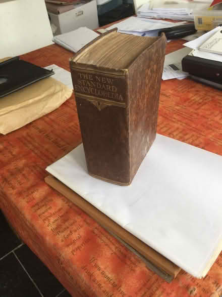 Photo of free Old encyclopedia (Hackbridge SM5) #1