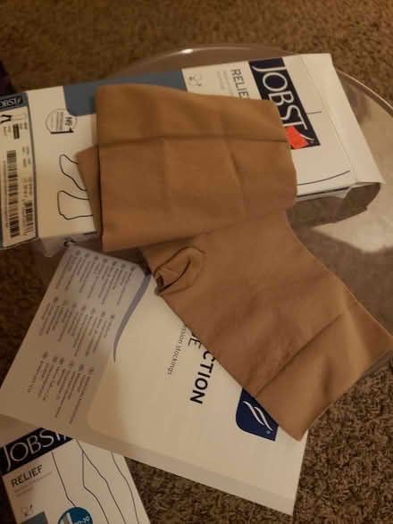 Photo of free compression socks 1 pair +1 sock (by Memorial Medical) #2