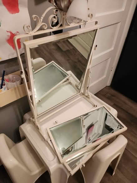 Photo of free Shabby chic 3 way mirror (Bognor Regis - PO22) #3