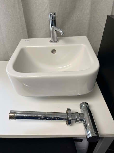 Photo of free Basin (small) with tap and hoses (Hove BN3) #2