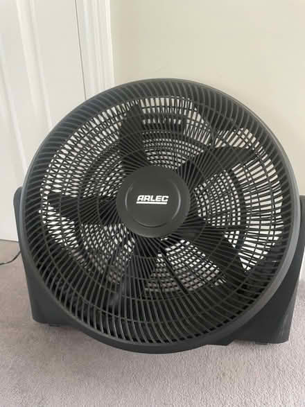 Photo of free 3-speed electric fan (Hove Station area BN3) #1