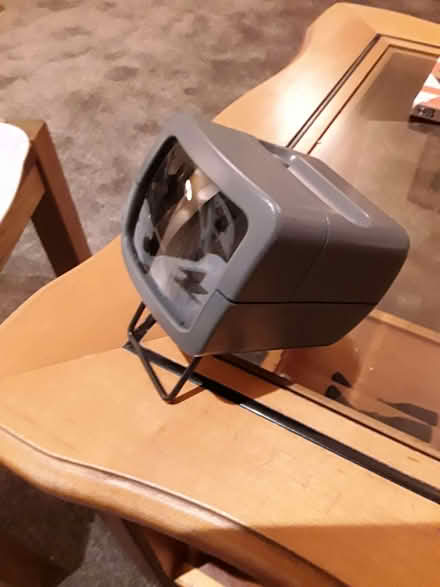 Photo of Hand held portable slide viewer (Painswick GL6) #1