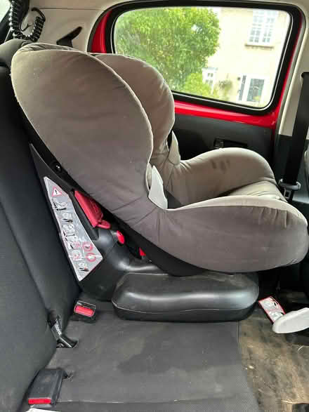 Photo of free Child car seat (Fishbourne PO19) #2