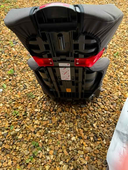 Photo of free Child’s car seat 3-5yrs (Newport Pagnell MK16) #2