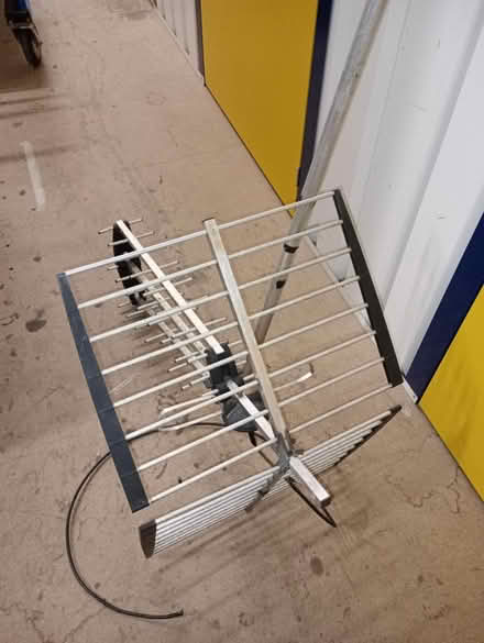 Photo of free Wideband TV Aerial & Mast (Knaresborough HG5) #2