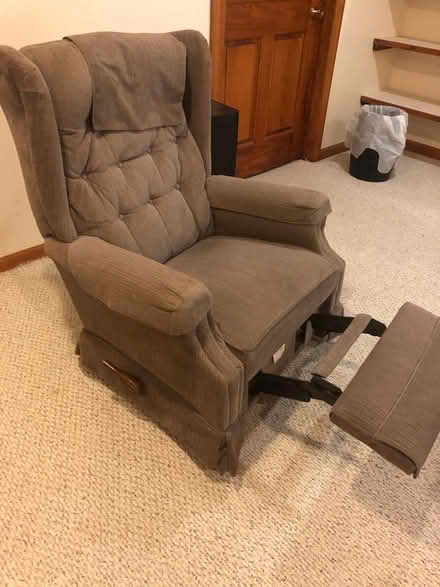 Photo of free recliner (Rush, near Henrietta) #2