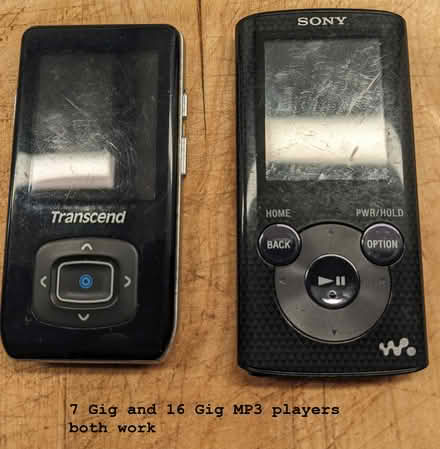 Photo of free MP3 players -Work well (Ottawa - Carlingwood) #1
