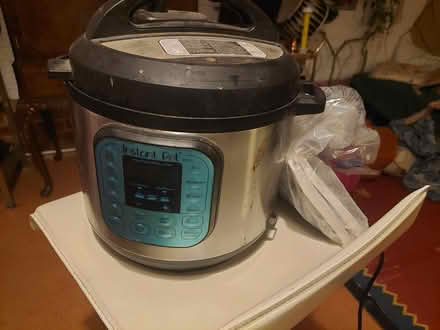 Photo of free instant pot (BR6) #1