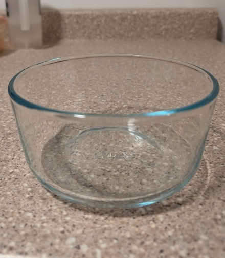 Photo of free Pyrex bowl (North Farmington Hills) #1