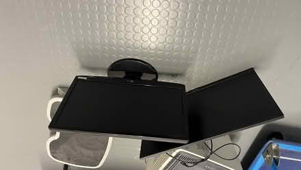 Photo of free two small monitors (Fitzrovia, W1W) #1