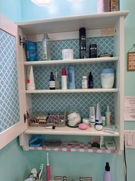 Photo of free IKEA bathroom cabinets (Lake Merritt) #4