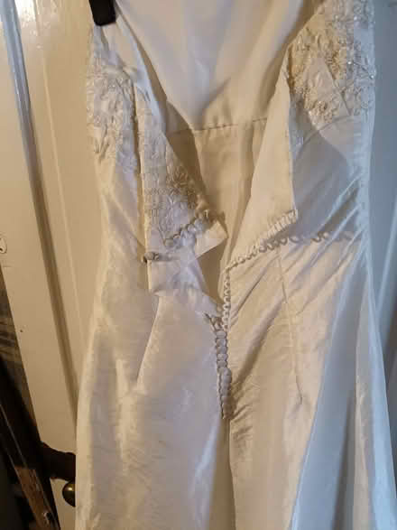 Photo of free BS30 Oldland/Warmley area Wedding Dress (The Batch) #1