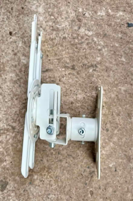 Photo of free TV wall bracket (Cuddington CW8) #1