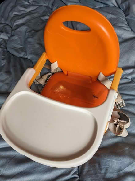 Photo of free Baby seat chicco pocket snack (Handsworth B20) #3