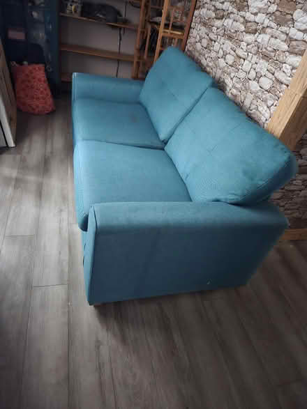 Photo of free It's a sofa (B8) #1