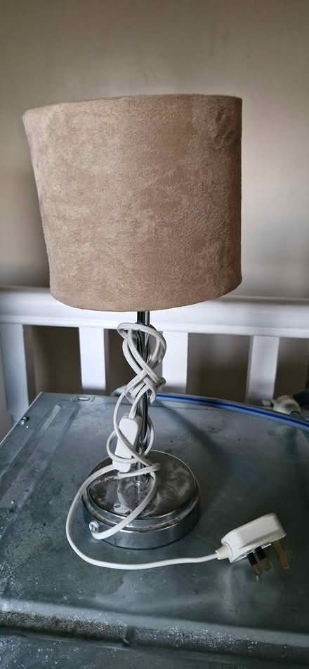 Photo of free Small lamp (Ch45 7qa) #1