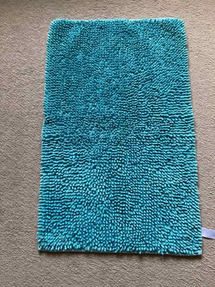 Photo of free Bath mat (Ballards CR2) #1