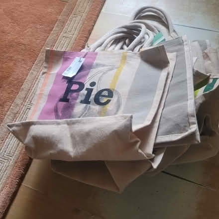 Photo of free Shopping bags (Leigh kent) #1