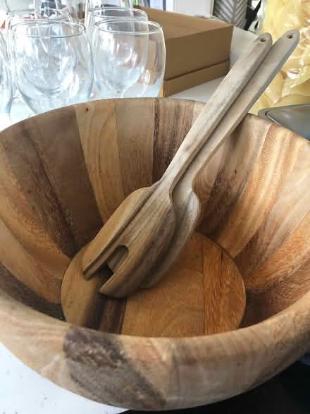 Photo of free Wooden salad bowl and servers (KT23 Great Bookham) #3